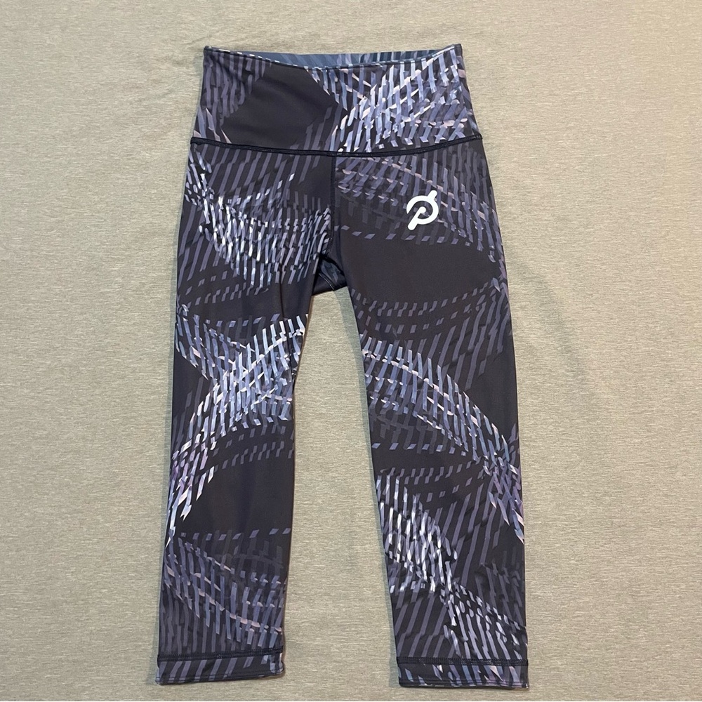 Peloton WITH Zepheria Reversible Capri Leggings High Rise Medium - Picture 6 of 11